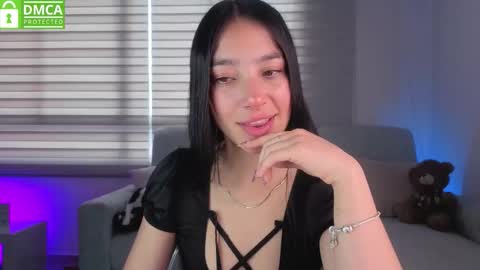 Snapshot of sophie_bbs chatting on 19, 11, 2025 Sophie online show from 19, 11, 2025