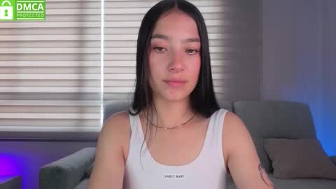 Snapshot of sophie_bbs chatting on 20, 11, 2025 Sophie online show from 20, 11, 2025