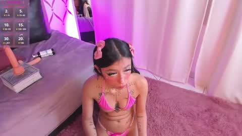 Snapshot of sophie_bunny1 chatting on 4, 12, 2024 Sophie online show from 4, 12, 2024