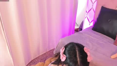 Snapshot of sophie_bunny1 chatting on 17, 12, 2024 Sophie online show from 17, 12, 2024