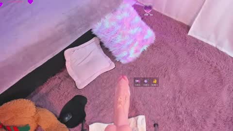 Snapshot of sophie_bunny1 chatting on 6, 3, 2025 Sophie online show from 6, 3, 2025