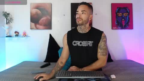 SOPHIE - FOXX online show from 17, 1, 2026