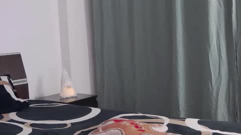 Snapshot of sophie_jeans chatting on 19, 11, 2025 Sophie jeans online show from 19, 11, 2025