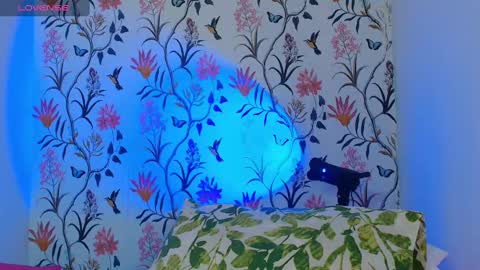 Sophie or Sof online show from 4, 2, 2025