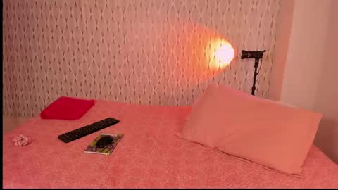 Sophie or Sof online show from 7, 2, 2025