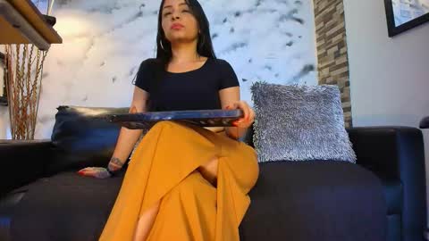 Snapshot of sophie_littles chatting on 4, 10, 2025 Sophie online show from 4, 10, 2025