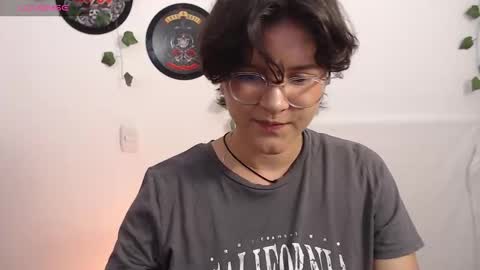 Snapshot of sophie_ross1 chatting on 7, 10, 2025 sophie_ross1 online show from 7, 10, 2025