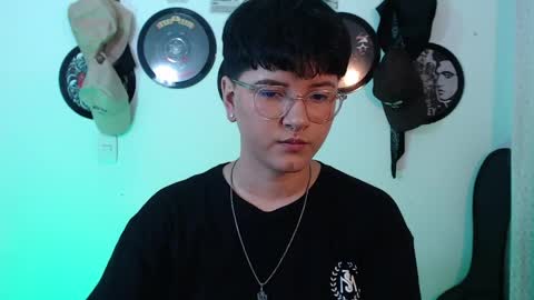 sophie_ross1 online show from 7, 4, 2026