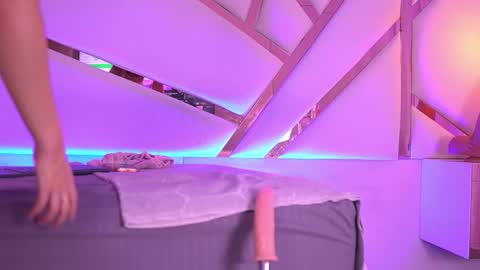 Snapshot of sophie_velvet18 chatting on 22, 5, 2026 Sophie online show from 22, 5, 2026
