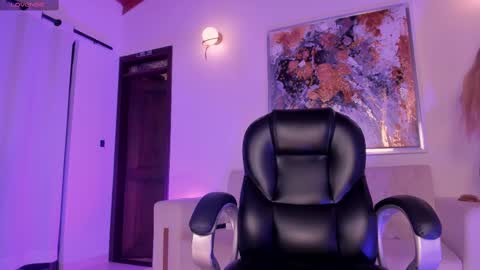 Snapshot of sophiebarnett_ chatting on 14, 2, 2025 Sophie online show from 14, 2, 2025