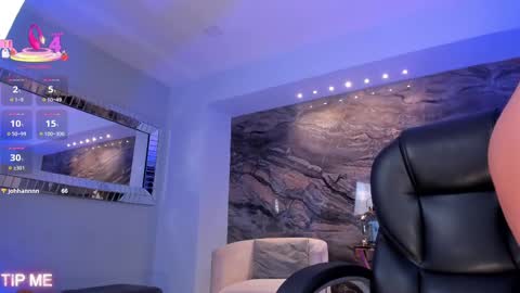 Snapshot of sophiebarnett_ chatting on 26, 9, 2025 Sophie online show from 26, 9, 2025