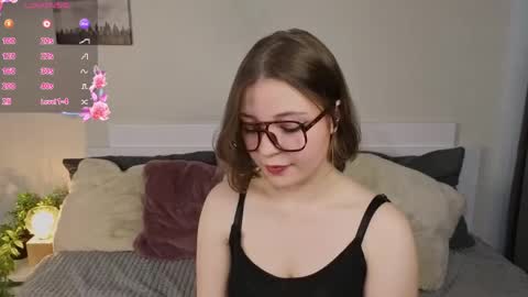 Snapshot of sophieblush chatting on 14, 5, 2026 Sophia online show from 14, 5, 2026