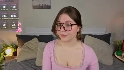 Snapshot of sophieblush chatting on 26, 5, 2026 Sophia online show from 26, 5, 2026
