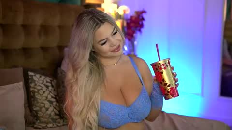 Sophie online show from 2, 10, 2025