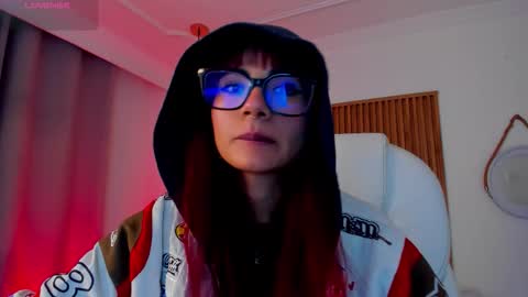 Snapshot of sophiecherry_ chatting on 14, 11, 2025 Sophie IG sophiecherry es online show from 14, 11, 2025