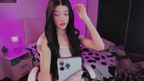    online show from 7, 11, 2025