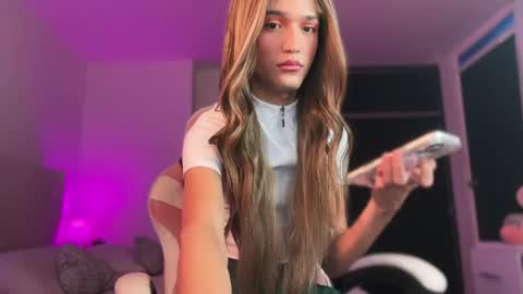 Snapshot of sophiecornett chatting on 12, 5, 2026 online show from 12, 5, 2026