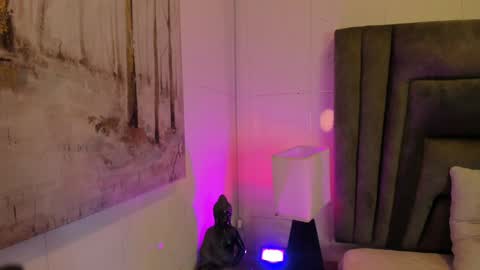 Snapshot of sophiee_smith chatting on 4, 3, 2025 Sophie online show from 4, 3, 2025