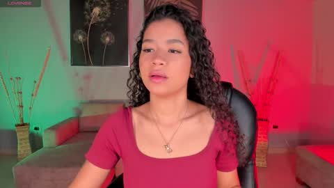 Sophie Houston online show from 6, 10, 2025