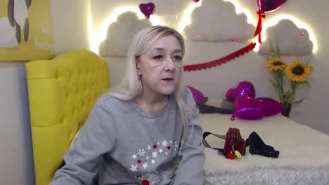 sophiekittyy online show from 13, 2, 2025