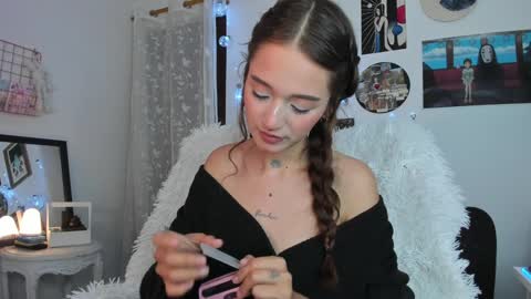 Snapshot of sophieluck chatting on 5, 2, 2025 Sophie online show from 5, 2, 2025