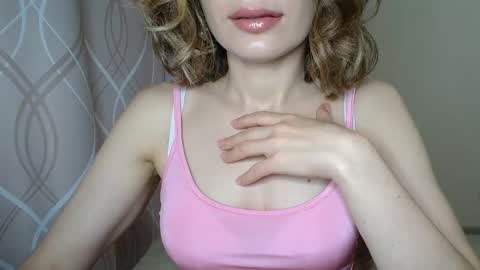 Snapshot of sophiemisss chatting on 30, 9, 2025 Sophiemisss online show from 30, 9, 2025