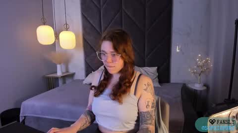 Snapshot of sophiepure chatting on 13, 10, 2025 Sophie online show from 13, 10, 2025