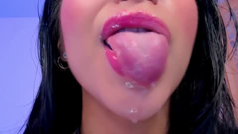 sophierooy online show from 15, 12, 2024