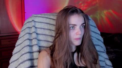 Sophie and my bestie Mandy    online show from 13, 11, 2025