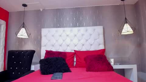 Snapshot of sophiewinslow chatting on 6, 1, 2025 SophieWinslow online show from 6, 1, 2025