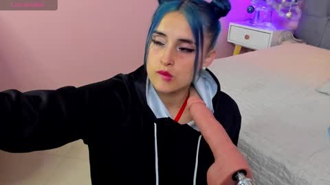 Snapshot of sophiiaamiller chatting on 4, 12, 2024 Sophia online show from 4, 12, 2024