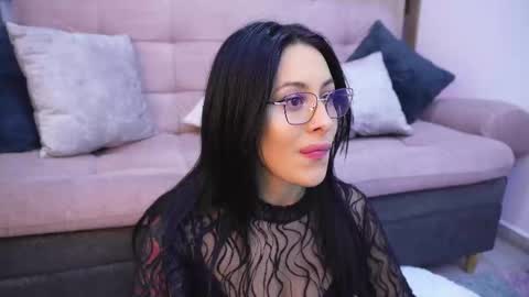 Sophiie online show from 5, 2, 2026