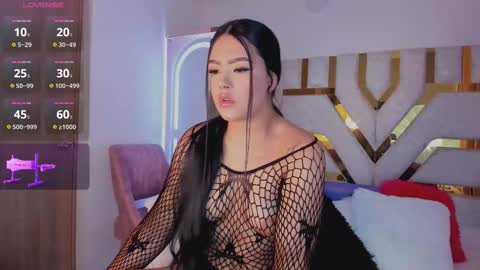 Snapshot of sophy_champagne chatting on 20, 10, 2025 sophy online show from 20, 10, 2025