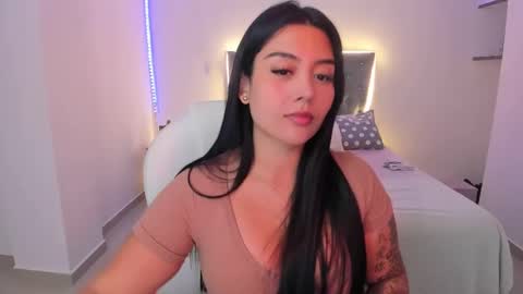 Sophy Bunny online show from 10, 9, 2025