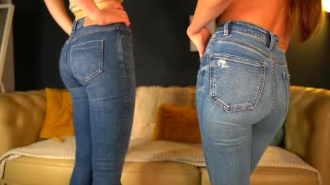 Snapshot of sophydiva chatting on 2, 11, 2025 Sophydiva online show from 2, 11, 2025