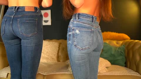 Snapshot of sophydiva chatting on 5, 11, 2025 Sophydiva online show from 5, 11, 2025