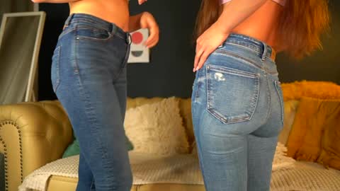 Snapshot of sophydiva chatting on 11, 11, 2025 Sophydiva online show from 11, 11, 2025