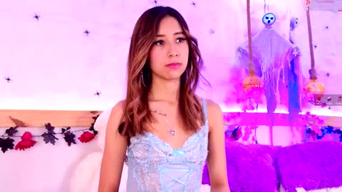 Sophie online show from 7, 10, 2025