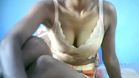 sourayaa online show from 28, 2, 2026