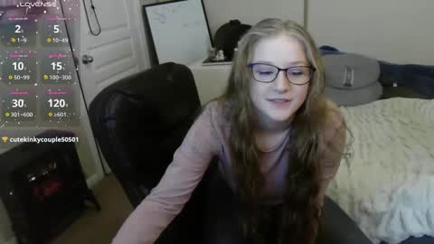 Snapshot of southerbunny chatting on 14, 12, 2024 Bunnydathug online show from 14, 12, 2024