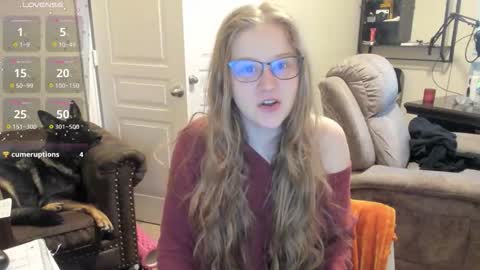 Snapshot of southerbunny chatting on 4, 12, 2025 Bunnydathug online show from 4, 12, 2025