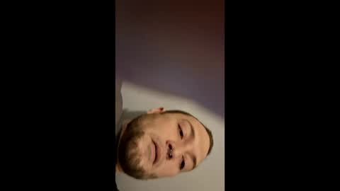 Snapshot of southerenmostkind chatting on 22, 12, 2025 Smileback online show from 22, 12, 2025