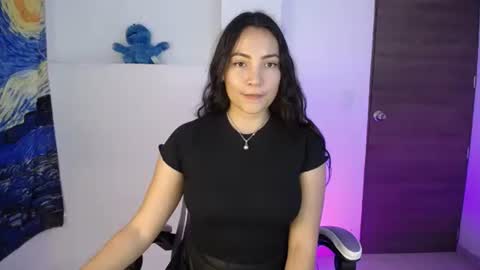 Snapshot of sowet00 chatting on 22, 10, 2025 Ana online show from 22, 10, 2025