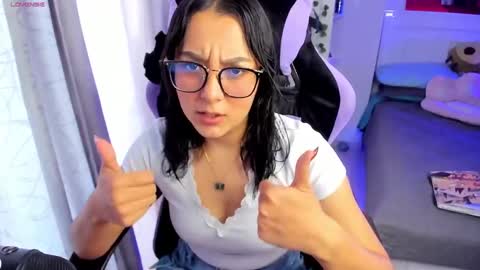 Snapshot of soy___lili chatting on 16, 12, 2024 Lili online show from 16, 12, 2024