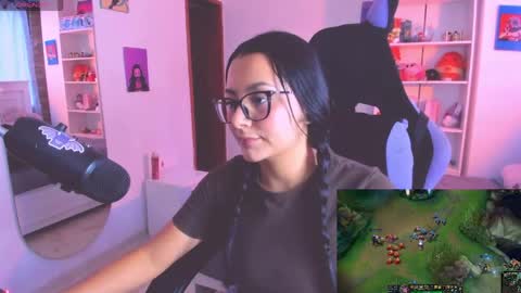 Snapshot of soy___lili chatting on 28, 5, 2026 Lili online show from 28, 5, 2026