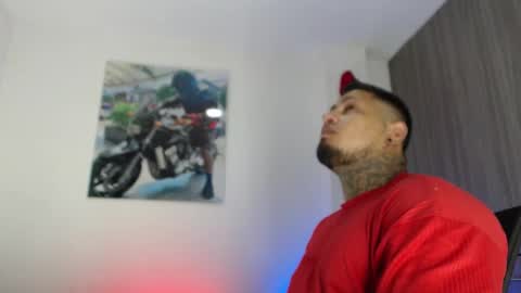 Snapshot of soy_apolo chatting on 2, 11, 2025 soy_apolo online show from 2, 11, 2025