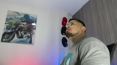 Snapshot of soy_apolo chatting on 6, 11, 2025 soy_apolo online show from 6, 11, 2025