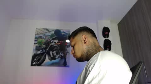 Snapshot of soy_apolo chatting on 26, 11, 2025 soy_apolo online show from 26, 11, 2025