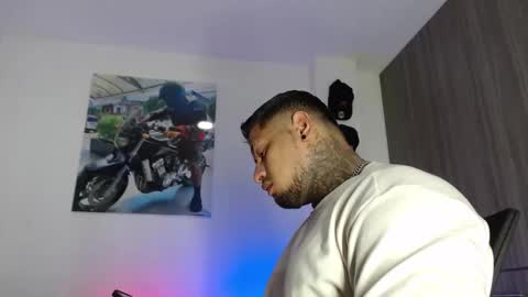 Snapshot of soy_apolo chatting on 29, 11, 2025 soy_apolo online show from 29, 11, 2025