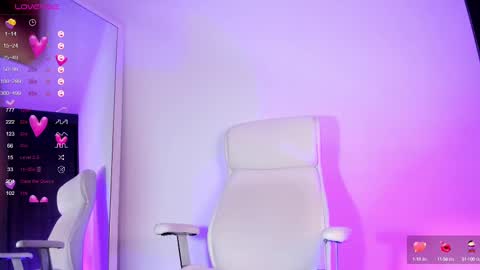 Juliana online show from 3, 10, 2025